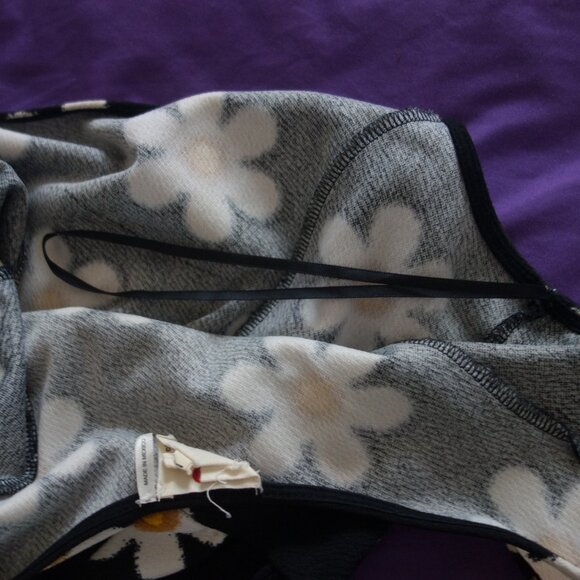 One Clothing Black with Sunflowers Made in Mexico Size S Dress - Picture 12 of 12